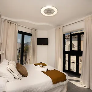 Nerja-centro-jacuzzi- Mirador De La Ermita- Adults Recommended Pensjonat